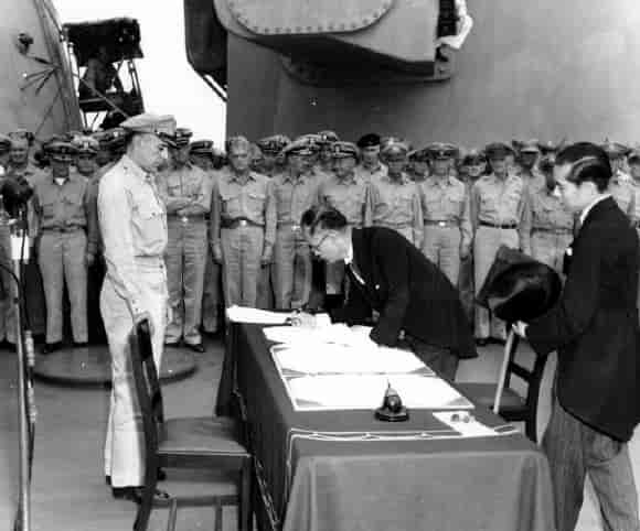 Japans kapitulasjon, USS Missouri