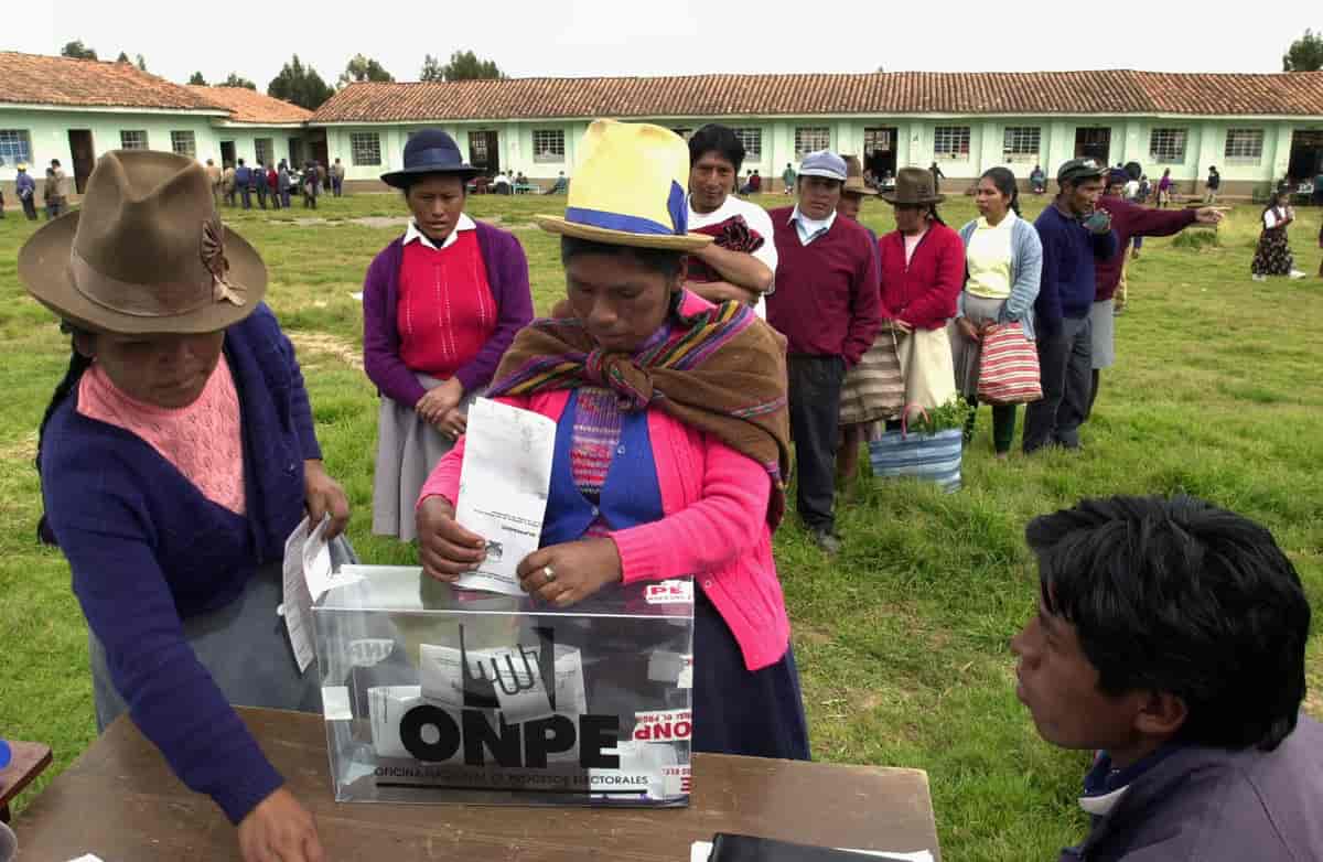 Valg i Peru 2000