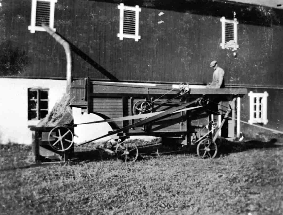 Remdrevet treskeverk, 1924