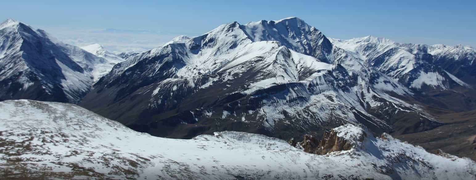 Bazardüzü, Aserbajdsjans høyeste topp