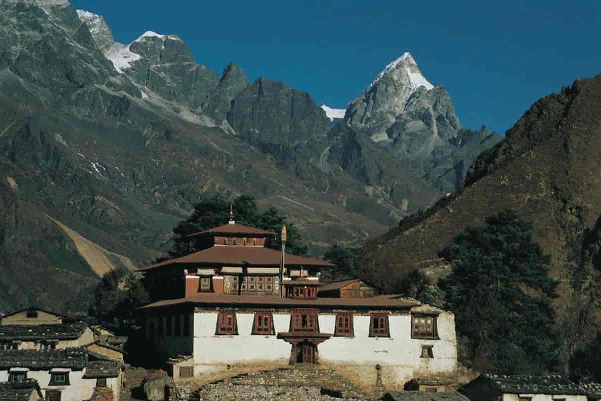 Nepal, skole og undervisning