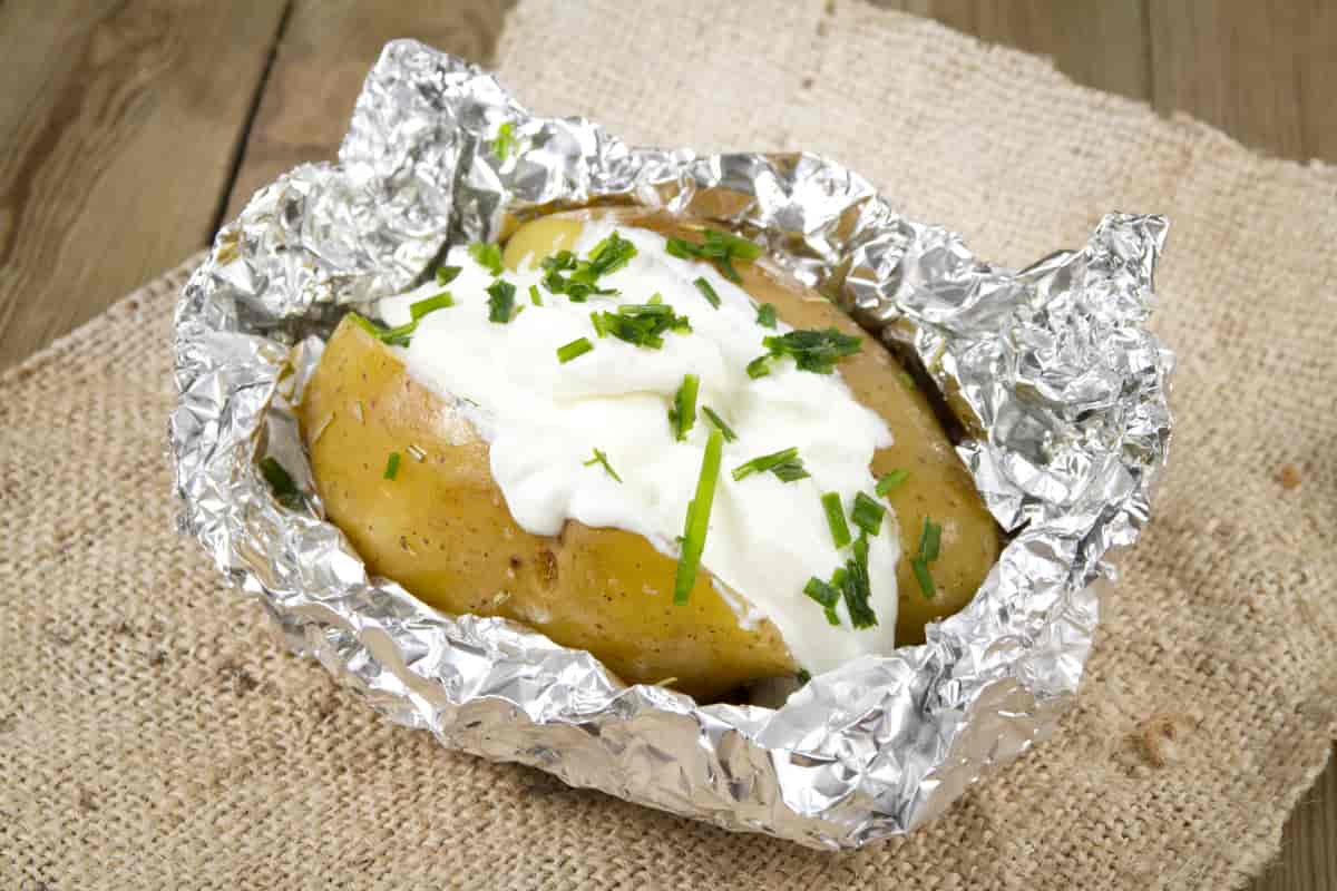 baked potato with sour cream