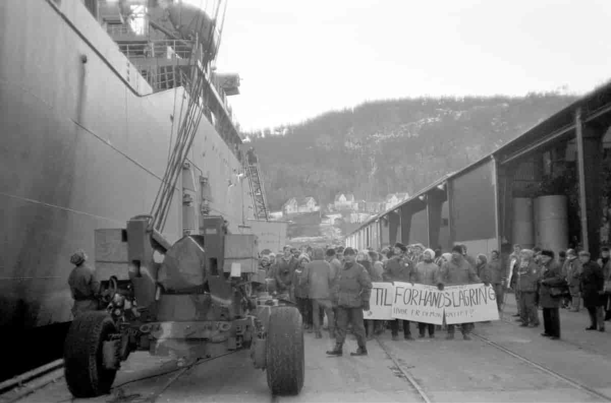 Demonstrasjon mot forhåndslagring i Hommelvika 1983