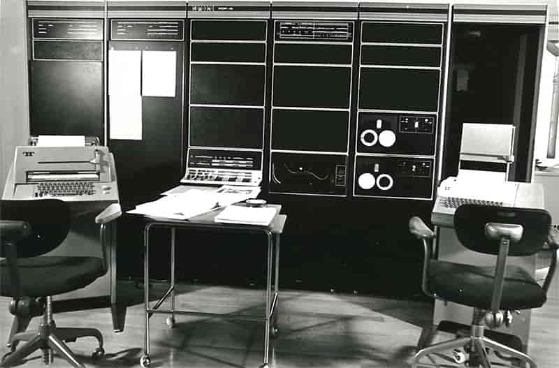 EMS's datamaskin for hybridstudioet, PDP 15/40