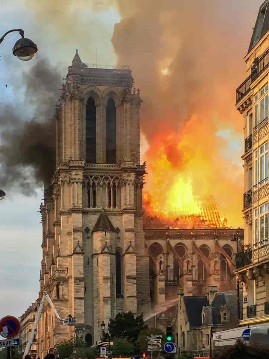 Brann i Notre Dame 15. april 2019