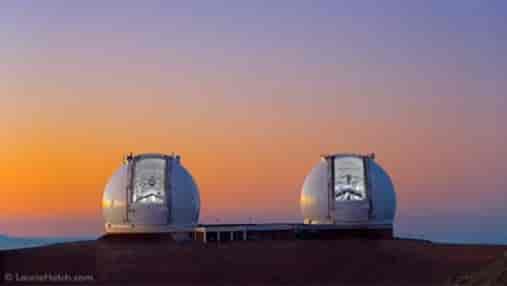 De to 10 m teleskopene Keck I og Keck II på Mauna Kea, Hawaii.