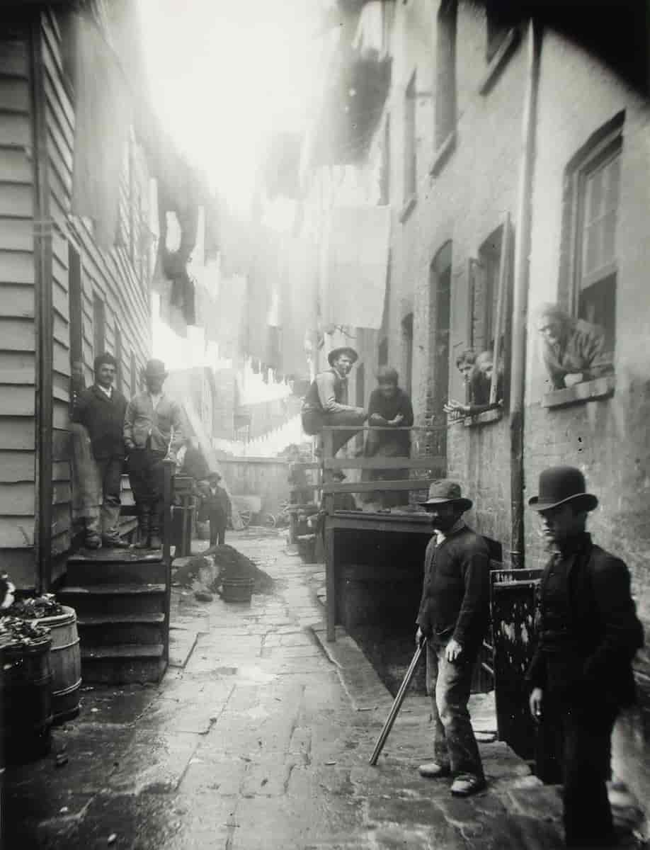 «Bandittrede» ved Mulberry Street i London, fotografert i 1888.