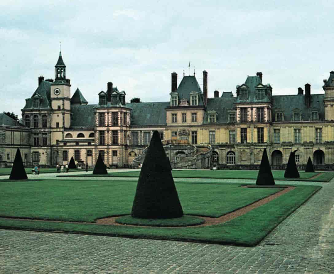 Fontainebleau (slottet, vestfasaden)