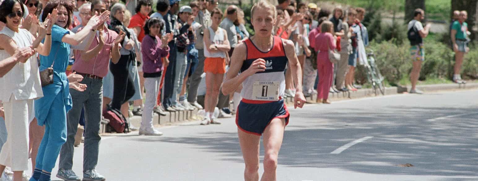 Grete Waitz løper i Central Park, New York, 1985