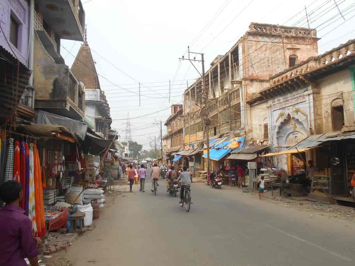 En gate i Ayodhya