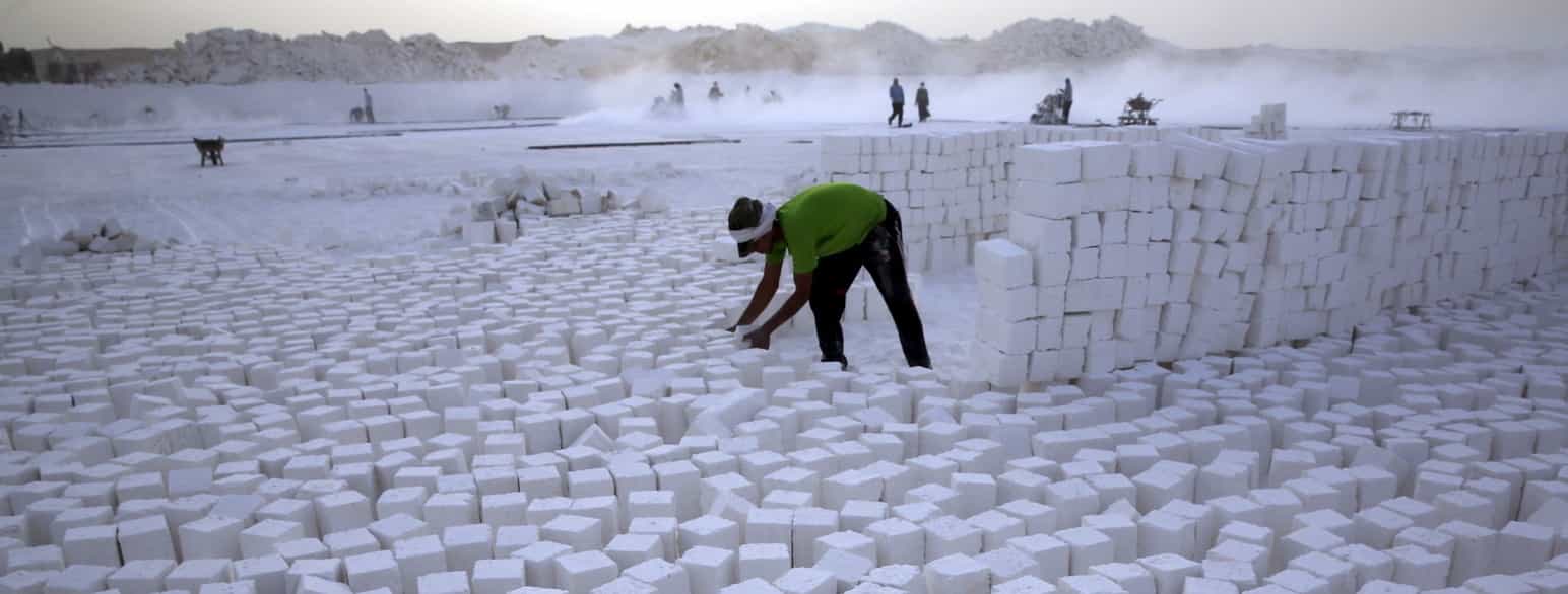 Produksjon av kalksteinsblokker til bygningar i Minya-provinsen om lag 25 mil sør for Kairo.