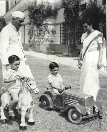 Nehru, Gandhi og barn