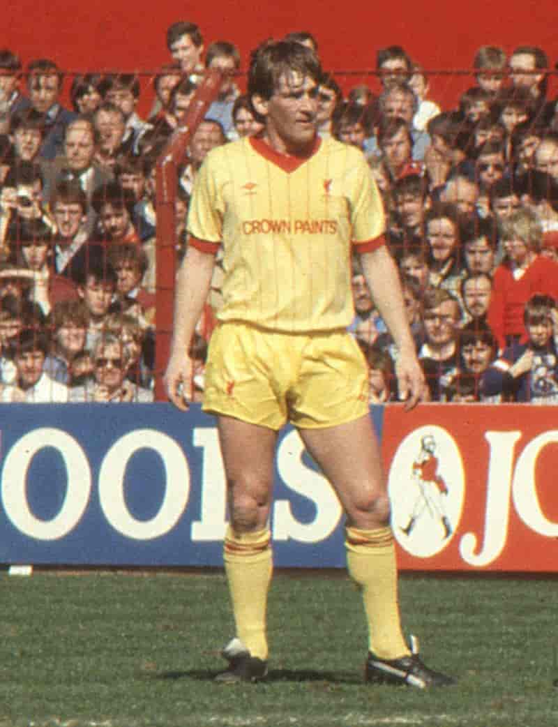 Kenny Dalglish for Liverpool mot Stoke. Bildet er fra første halvdel av 1980-tallet.
