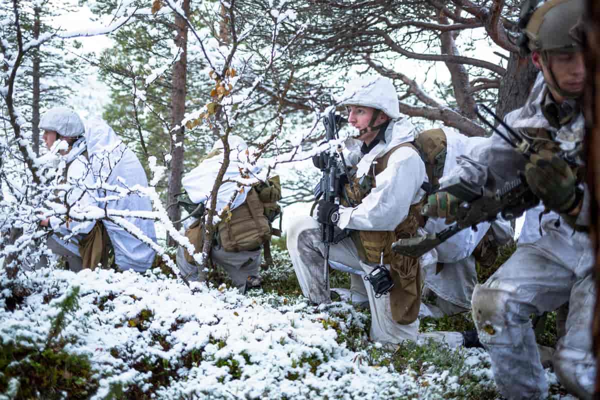 Soldater fra 2. bataljon på øvelse i Finnmark.