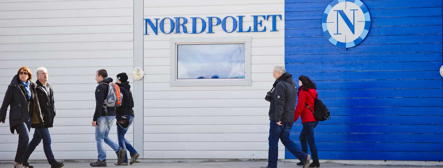 Nordpolet, det lokale Vinmonopolet i Longyearbyen, Svalbard