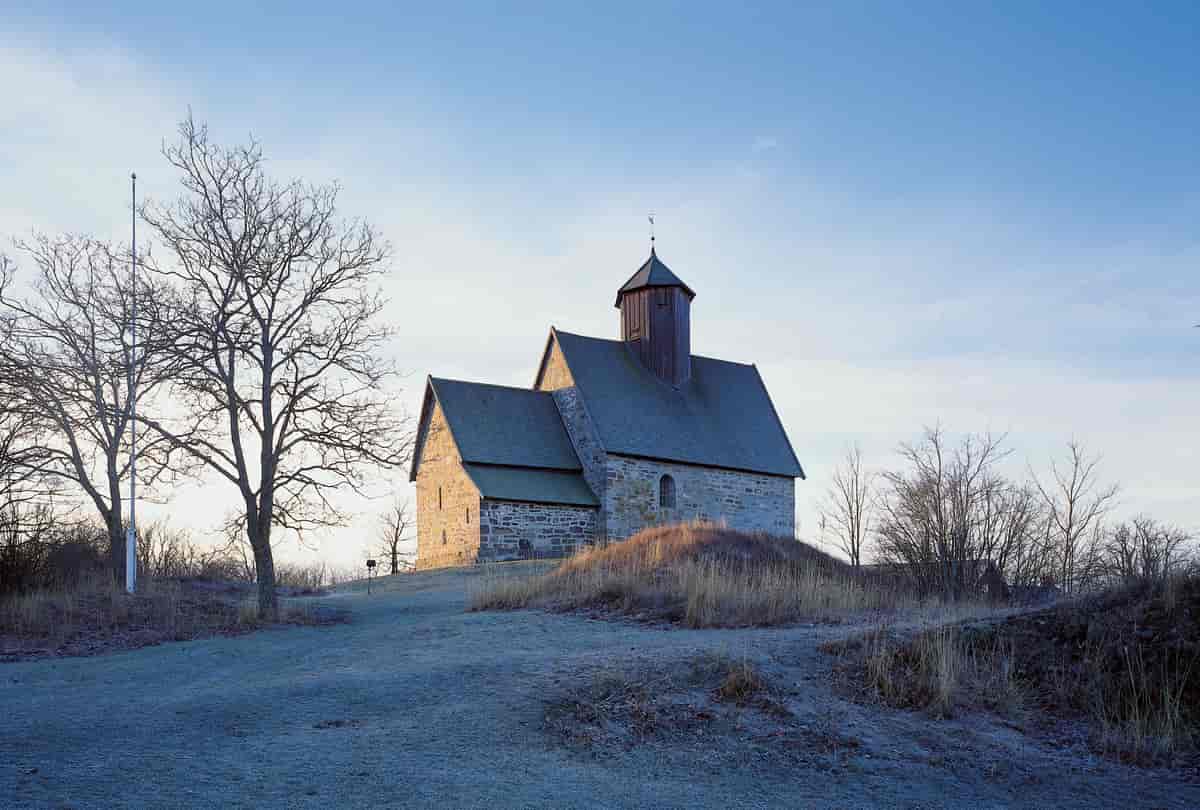 Tingelstad gamle kirke