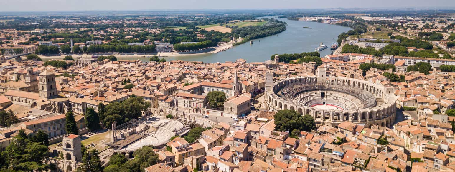 Arles sett fra luften