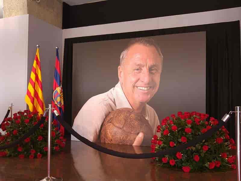 Hyllest til Cruyff inne på Camp Nou i forbindelse med hans bortgang i 2016