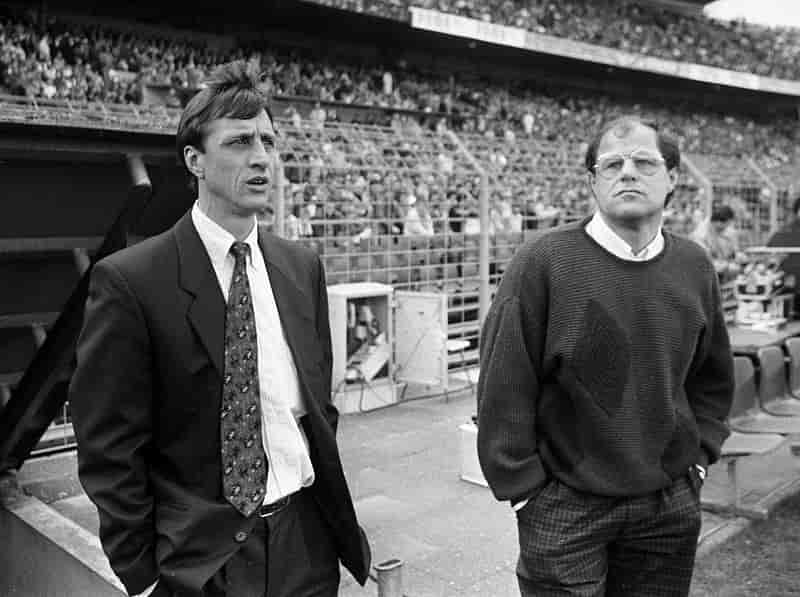 Johan Cruyff (Ajax) og Feyenoords manager Marinus David Israël (Rinus Israël ) november 1986