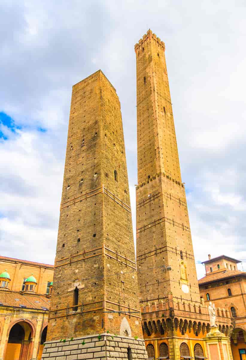 To skjeve tårn i Bologna
