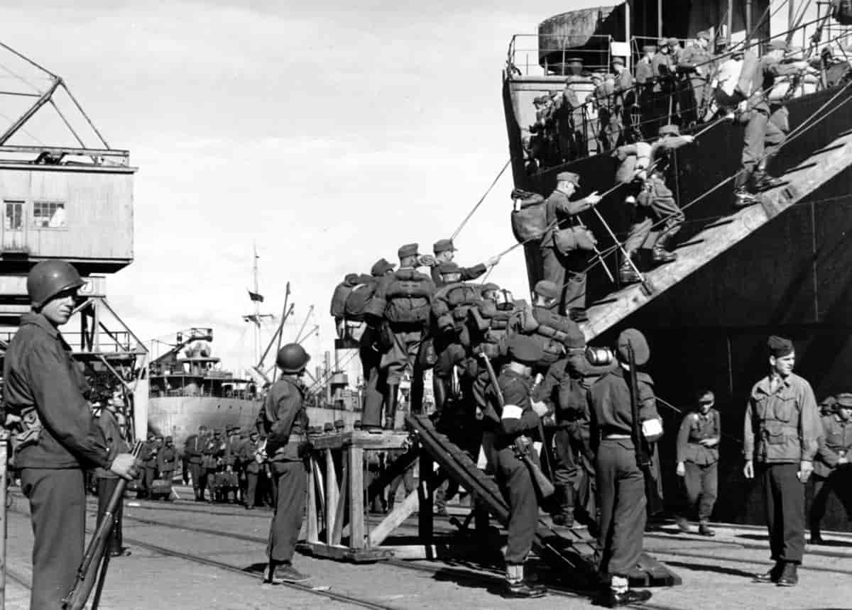 Tyske soldater forlater Norge