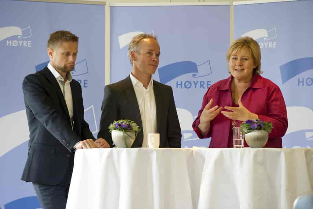 Medarbejder skuespillerinde bureau Høyre – Store norske leksikon