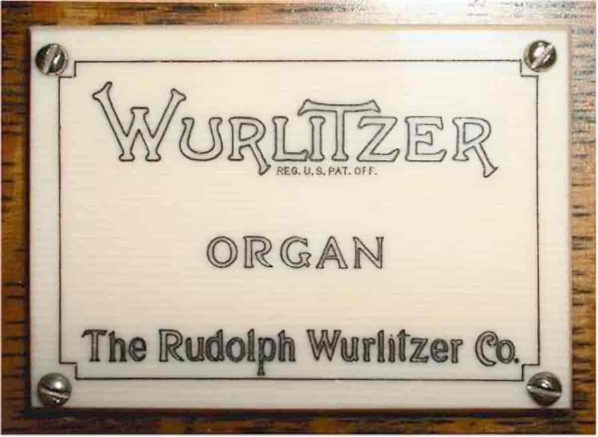 Wurlitzer-logo