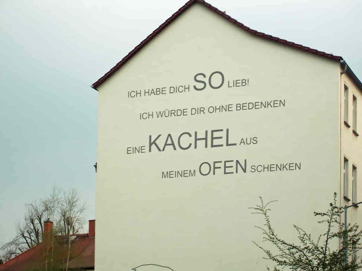 Et Ringelnatz-sitat på en husvegg i forfatterens fødeby Wurzen