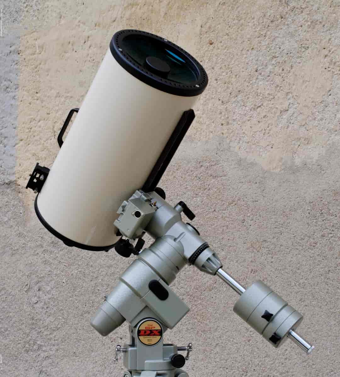 Ekvatorialmontering på et amatørteleskop