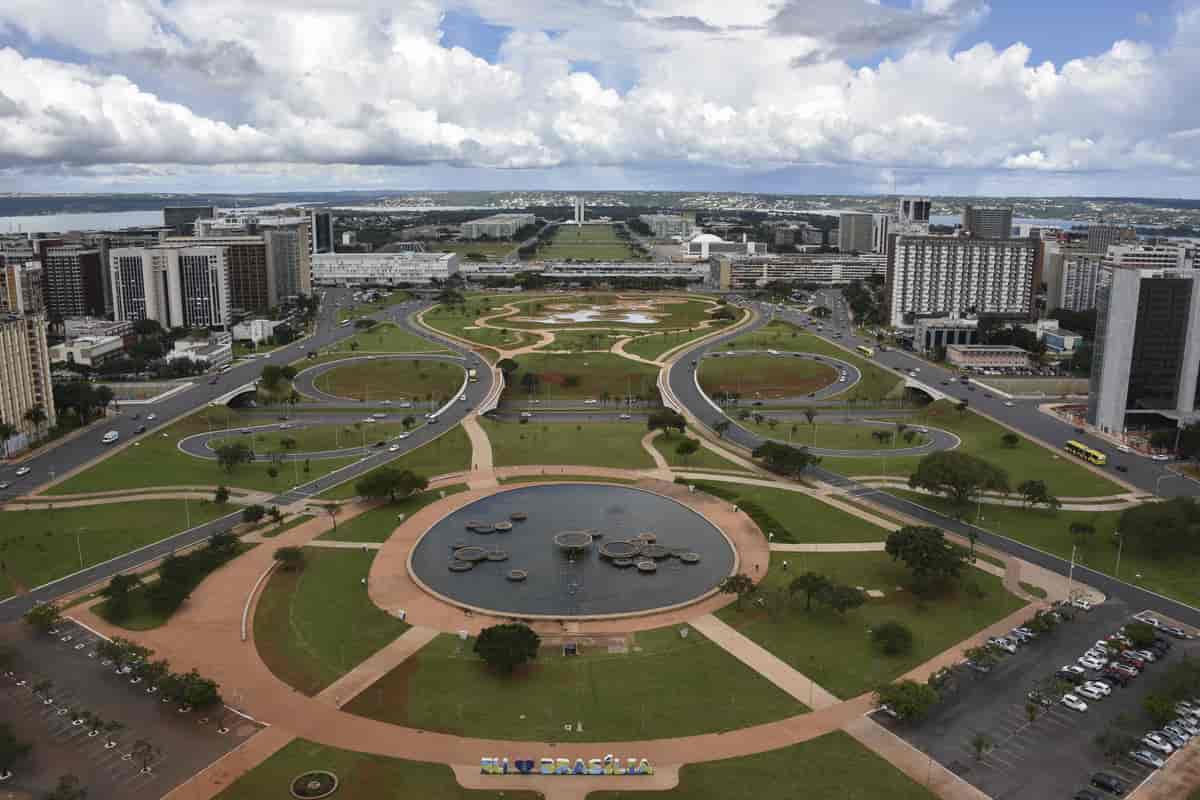 Eixo Monumental, Brasília