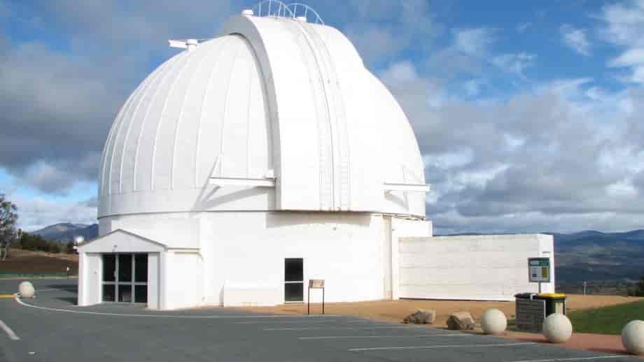 Kuppelbygningen til Mount Stromlos 1,88 meter teleskop.
