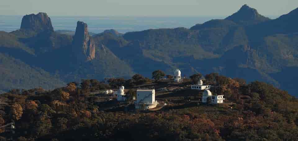 Flyfoto av Siding Spring-observatoriet.