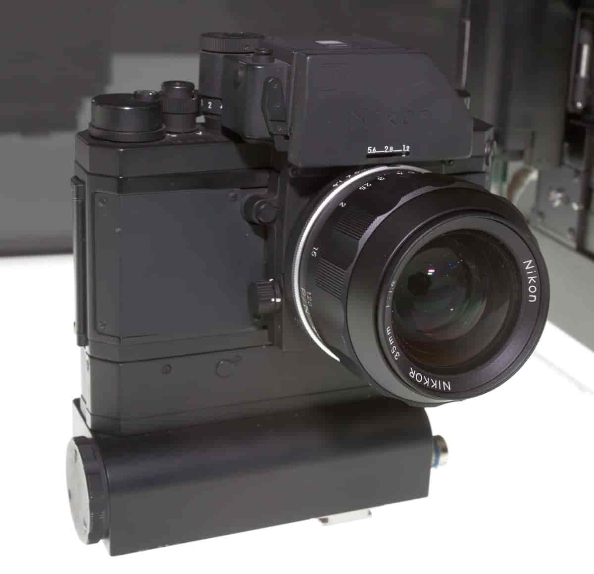 Nikon Photomic FTn modifisert for NASA.