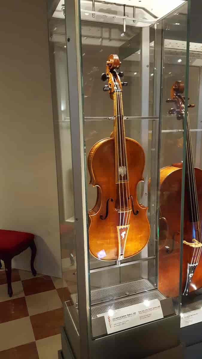 Stradivarius tenorbratsj