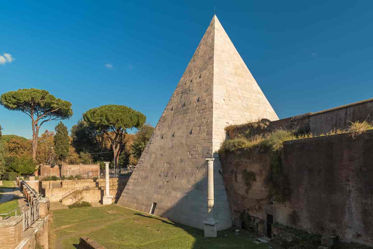 Cestius' pyramide