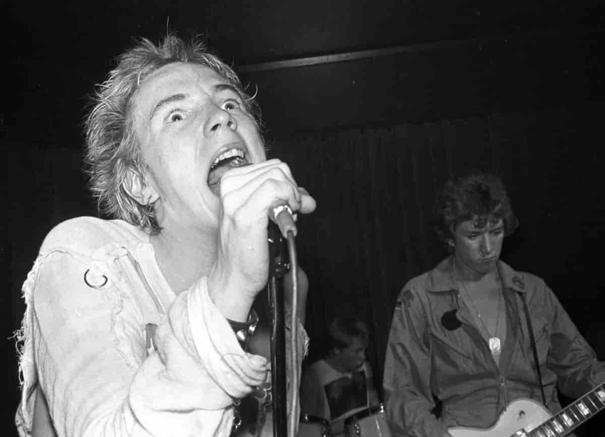 Det britiske punkebandet The Sex Pistols på klubben Pingvin i Oslo i 1977.
