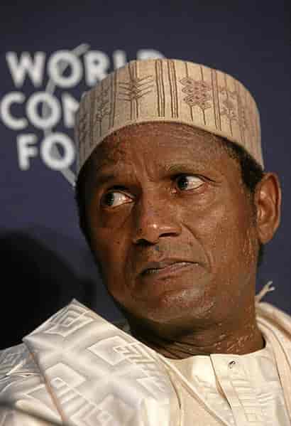 Umary Musa Yar'Adua, nigeriansk president 2007-2010. Her fra World Economic Forum 2008 fra rundebordskonferanse om global utdanning.