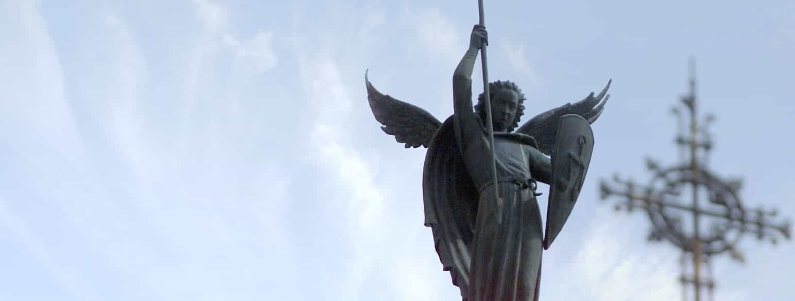 Erkeengelen Mikael på toppen av nordre vesttårn, Nidarosdomen