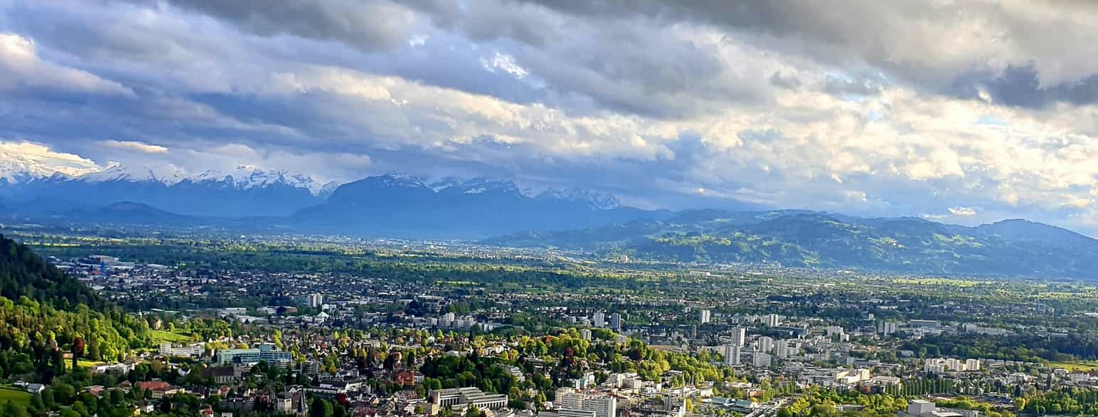 Utsikt over Bregenz i Vorarlberg, Østerrike