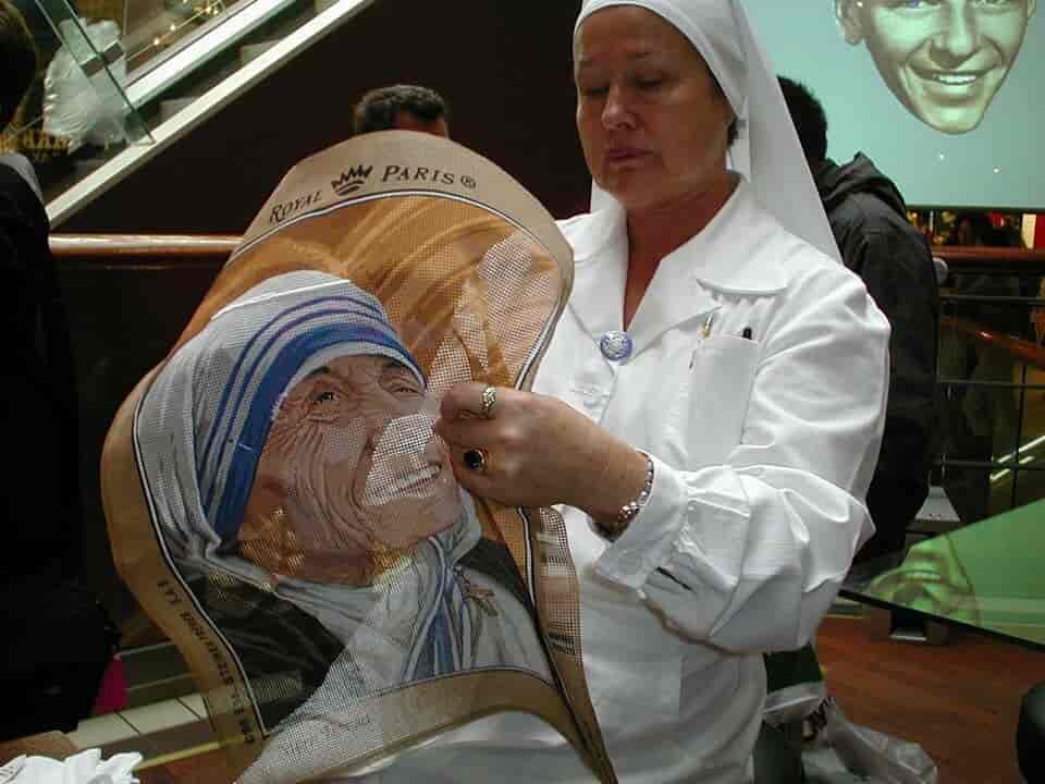 "Mor Teresa" (2002 ), Liv Reidun Brakstad. Festspillene i Bergen.