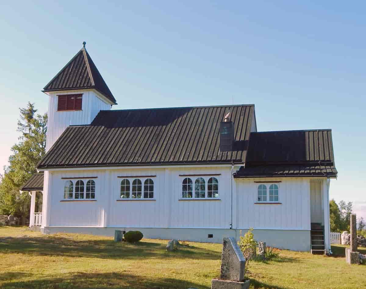 Møstrond kyrkje