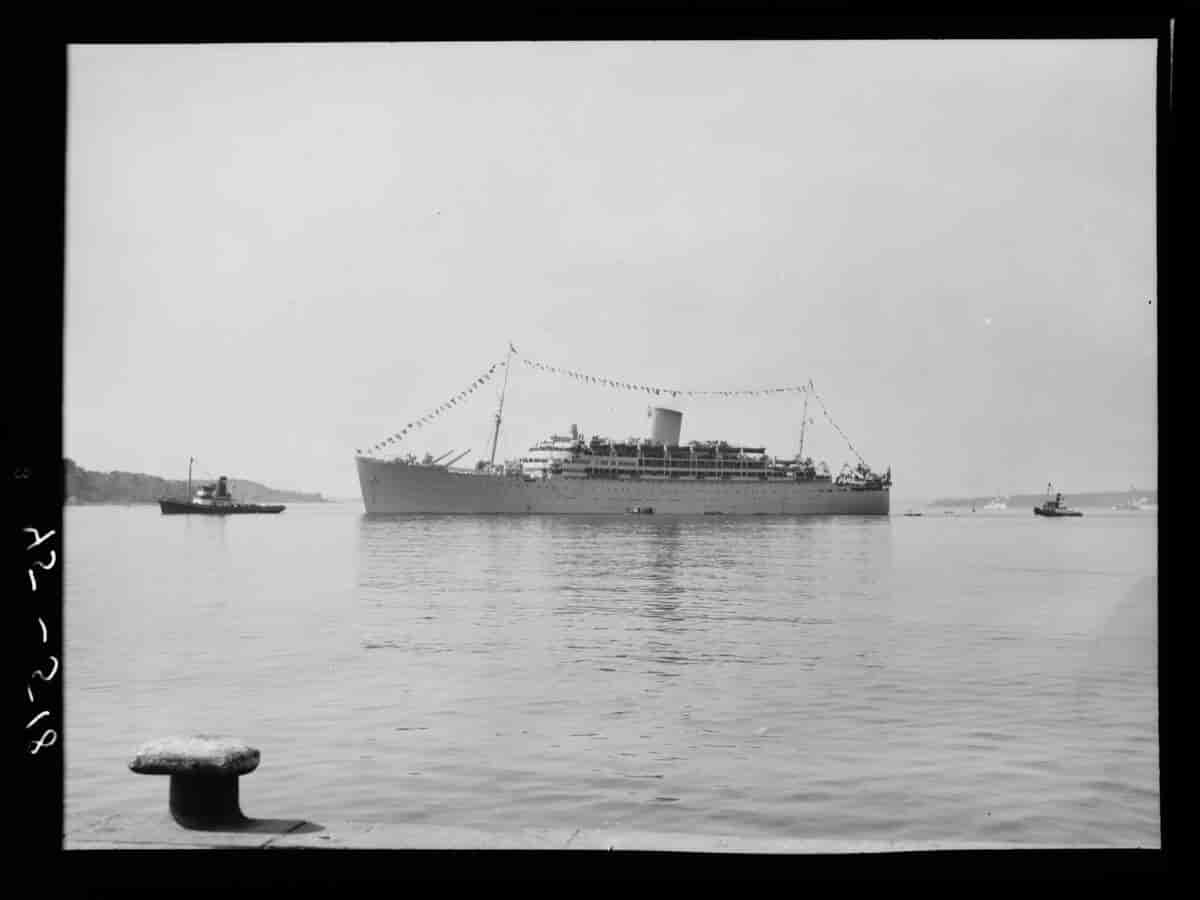 Det britiske skipet Andes ankommer Oslo 31. mai 1945 med den norske stortingspresident, statsminister og øvrige regjeringsmedlemmer.