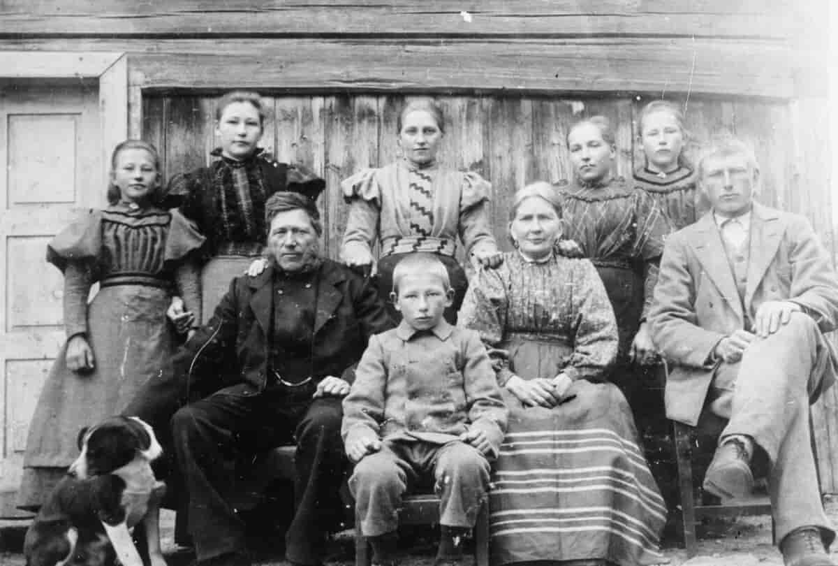 Staurust-familien ca 1900