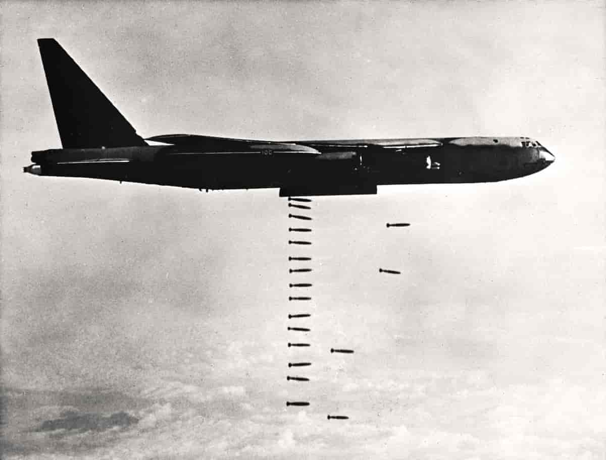 Bombefly (B-52)