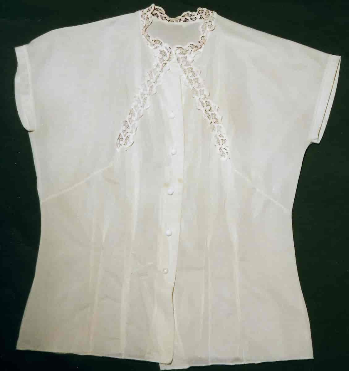 Hvit bluse i nylon