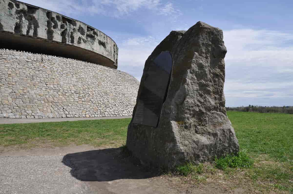 Minnesmerke i Majdanek nær Ludlin over ofrene for Aktion Erntefest