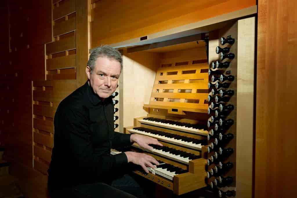 Organist og komponist Nils Henrik Asheim