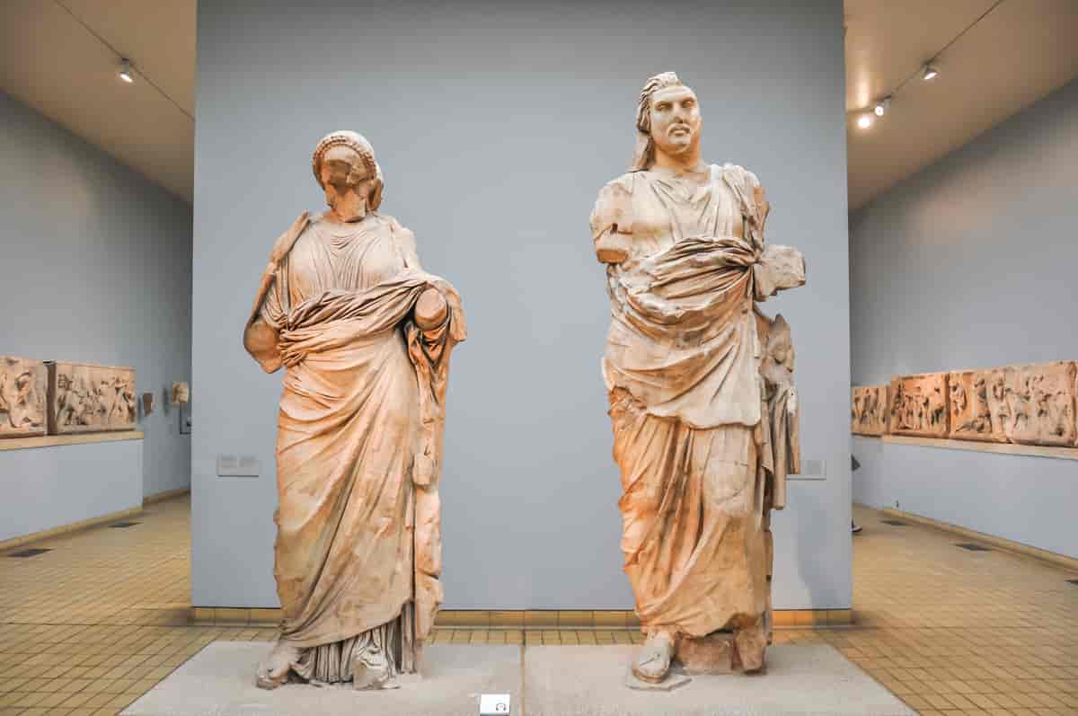 Statuer fra Mausoleion i Halikarnassos