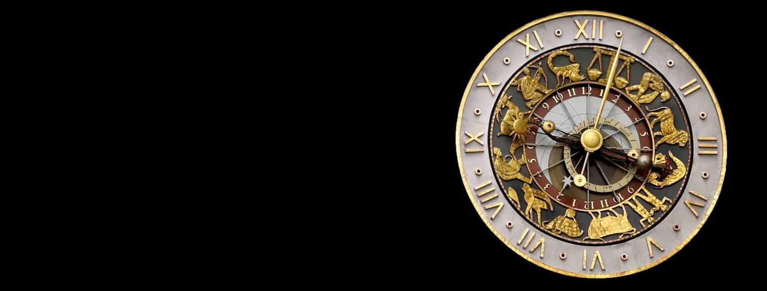 Det astronomiske ur på Oslo rådhus har mellom anna stjerneteikn som motiv