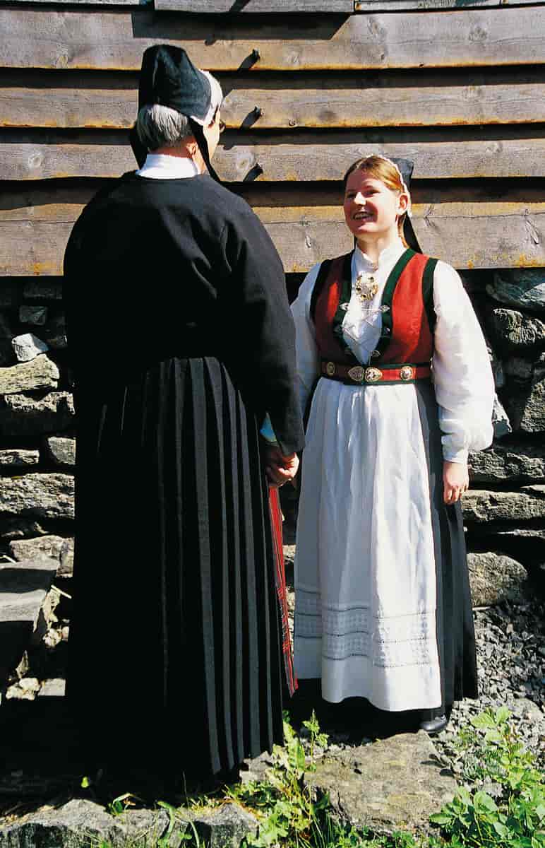 Kvinnebunad fra Laksevåg